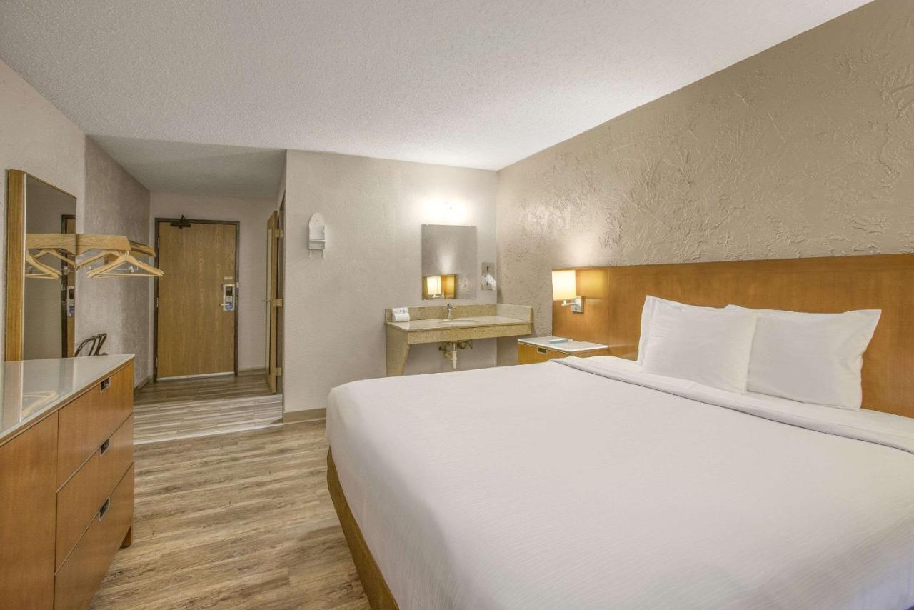 Rodeway Inn Cascade Екстериор снимка