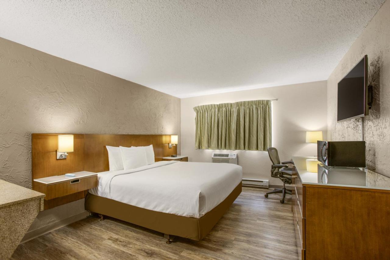 Rodeway Inn Cascade Екстериор снимка