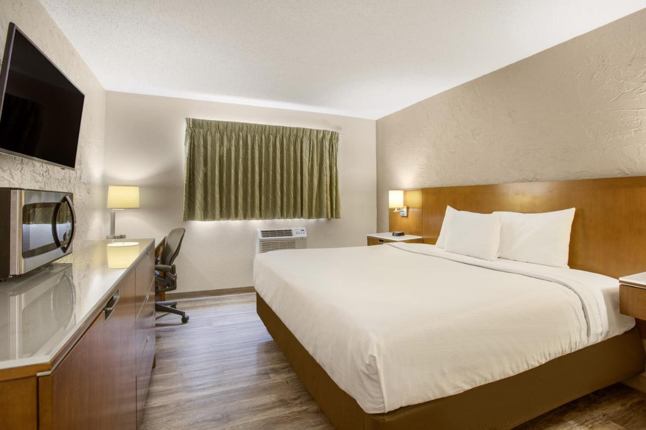 Rodeway Inn Cascade Екстериор снимка